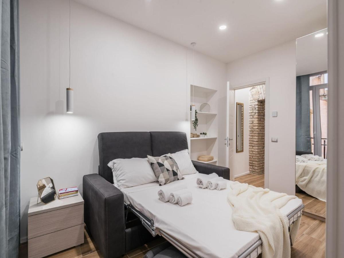The Best Rent - Modern Three-Bedroom Apartment A Few Steps From The Colosseum Ngoại thất bức ảnh