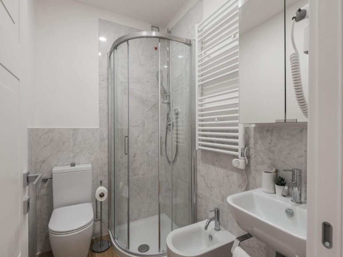 The Best Rent - Modern Three-Bedroom Apartment A Few Steps From The Colosseum Ngoại thất bức ảnh