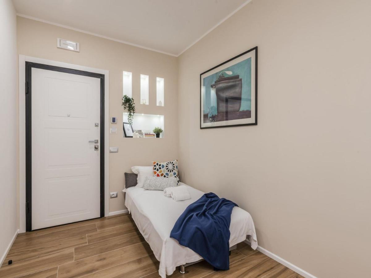 The Best Rent - Modern Three-Bedroom Apartment A Few Steps From The Colosseum Ngoại thất bức ảnh