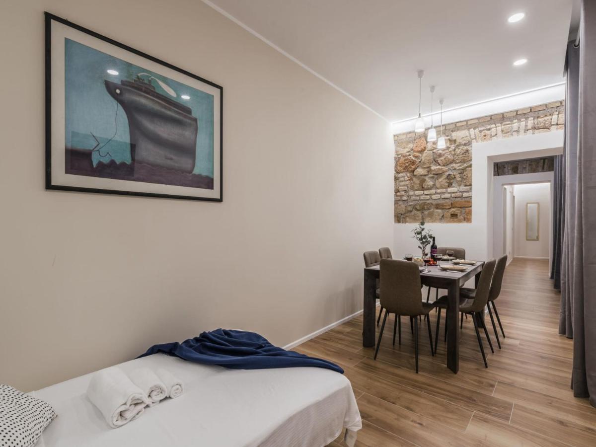 The Best Rent - Modern Three-Bedroom Apartment A Few Steps From The Colosseum Ngoại thất bức ảnh