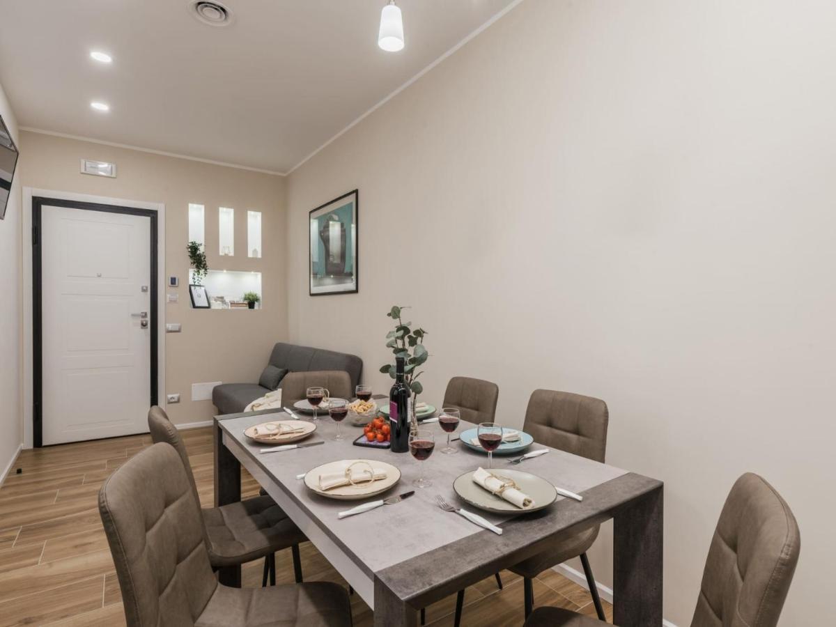 The Best Rent - Modern Three-Bedroom Apartment A Few Steps From The Colosseum Ngoại thất bức ảnh